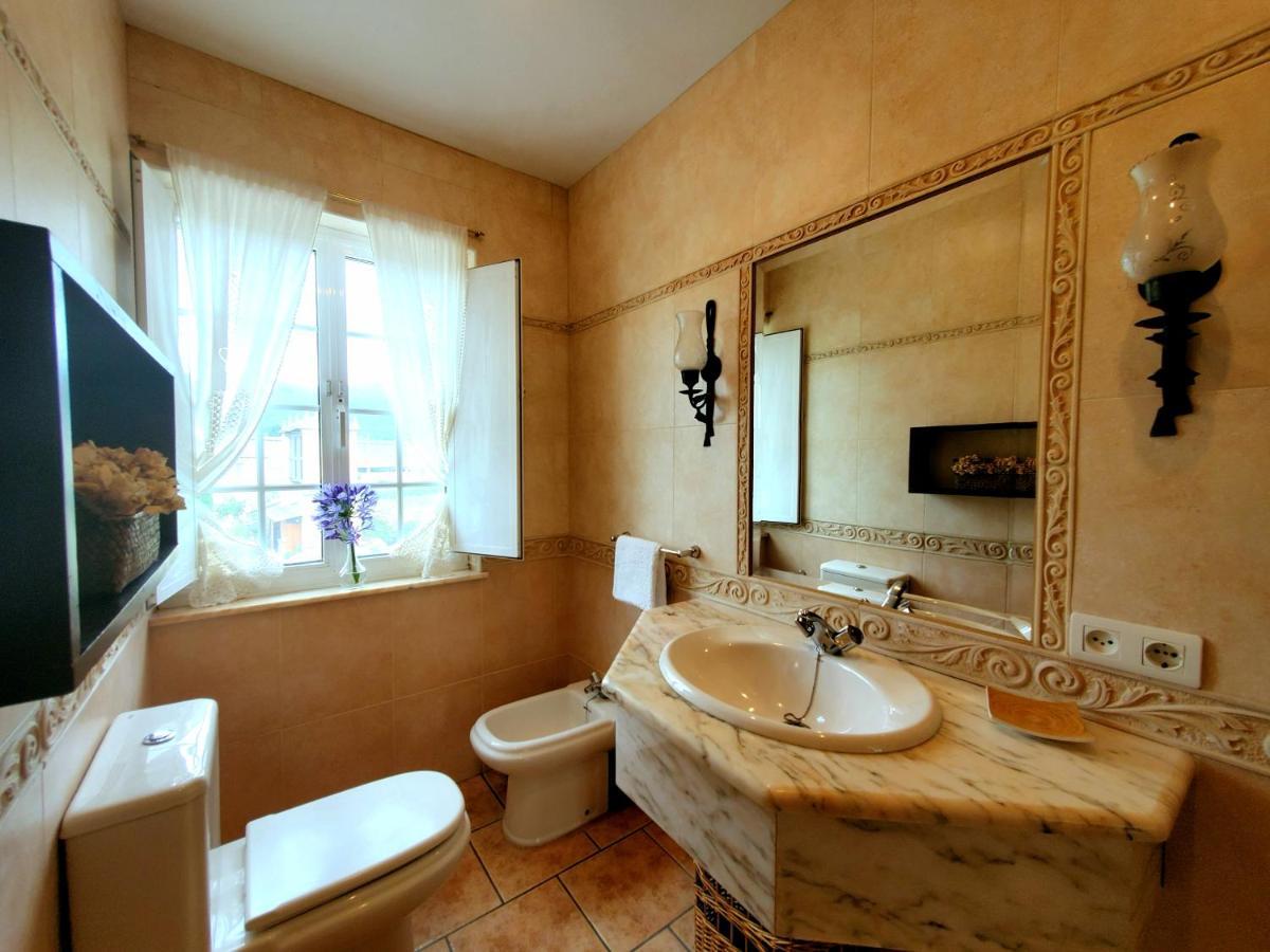 Apartamentos Turisticos Rosa リバデオ エクステリア 写真